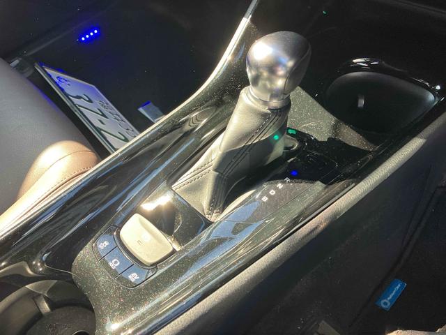 C-HR G ETC バックカメラ クリアランスソナー オートクルーズコントロール レーンアシスト 衝突被害軽減システム TV オートマチックハイビーム オートライト LEDヘッドランプ 社外19インチAW(5枚目)