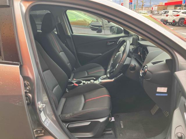 デミオ ＸＤツーリング　ＥＴＣ　バックカメラ　ナビ　フルセグＴＶ　オートクルーズコントロール　レーンアシスト　衝突被害軽減システム　アルミホイール　オートライト　ＬＥＤヘッドランプ　スマートキー　アイドリングストップ（12枚目）