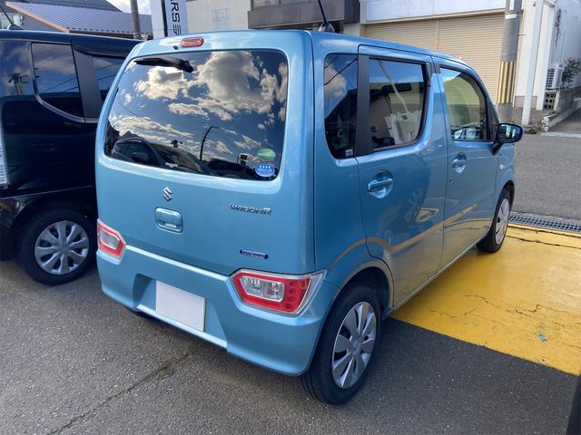 ハイブリッドFX キーレスエントリー アイドリングストップ 電動格納ミラー シートヒーター ベンチシート CVT 盗難防止システム ABS ESC CD ミュージックプレイヤー接続可 衝突安全ボディ エアコン(3枚目)