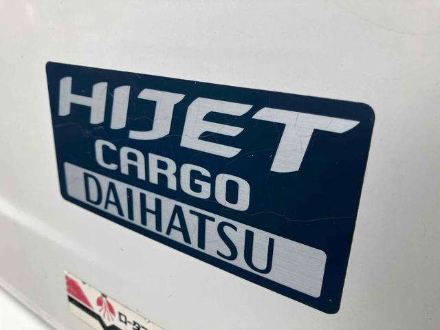 ハイゼットカーゴ スペシャル　４ＷＤ　５速マニュアル　軽バン　両側スライドドア　エアコン　パワーステアリング（8枚目）