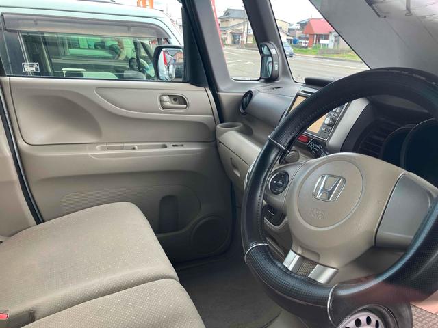 Ｎ－ＢＯＸ＋ Ｇ・Ｌパッケージ　両側スライドドア・左側パワースライドドア　スマートキー　プッシュスタート　ベンチシート　ＣＶＴ　ＣＤオーディオ　運転席エアバッグ　助手席エアバッグ（2枚目）