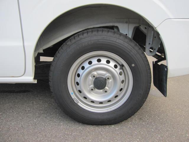 エブリイ ＰＣリミテッド　４ＷＤ　４ＡＴ　パワーウィンドゥ　セキュリティーアラーム　　ＥＴＣ装備　運転席エアバッグ　助手席エアバッグ　横滑り防止装置　キーレスエントリー　パワーステアリング　マニュアルエアコン　ＡＢＳ（40枚目）