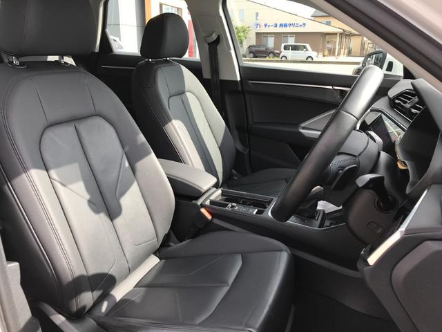 Ｑ３ ３５ＴＤＩクワトロアドバンスド　ワンオーナー車　純正ナビ　オートハイビームＬＥＤ　ブラックレザー　パワーシート　パワーバックドア　レーダーブレーキ　レーンアシスト　アダプタクルコン　全方位カメラ　アンビエントライト　インテリキー２個（15枚目）
