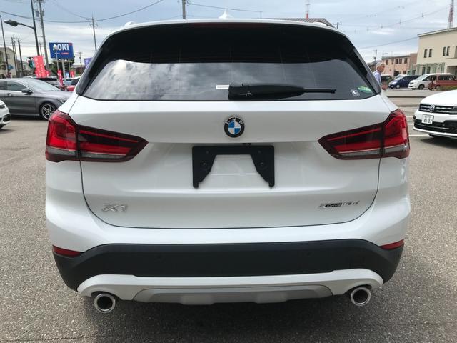 Ｘ１ ｘＤｒｉｖｅ　１８ｄ　ｘライン　ワンオーナー車　純正ナビ　バックカメラ　レーダーブレーキ　レーンアシスト　ＬＥＤオートライト　ハーフレザーシート　パワーシート　パワーバックドア　スライドリアシート　前後ソナー　インテリキー２個（11枚目）
