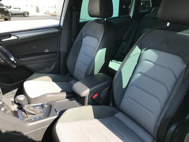 ティグアン TDI 4モーション Rライン ナビTV全方位カメラ アダプティブクルーズ レーンアシスト ブラインドスポットM デジタルメーター ヘッドアップディスプレイ パワーバックドア シートヒーター 19AW スマートキー2個(17枚目)