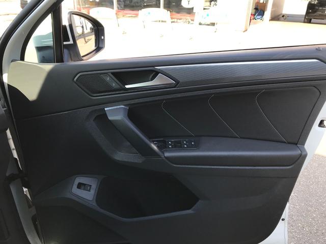 ティグアン TDI 4モーション Rライン ナビTV全方位カメラ アダプティブクルーズ レーンアシスト ブラインドスポットM デジタルメーター ヘッドアップディスプレイ パワーバックドア シートヒーター 19AW スマートキー2個(31枚目)