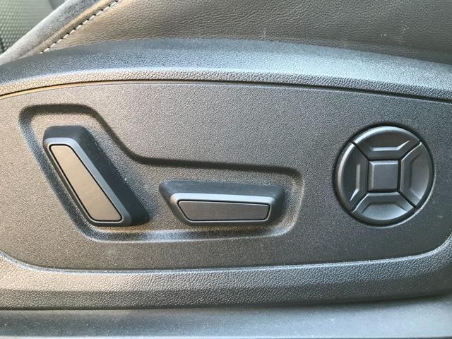 Ｑ３スポーツバック ３５ＴＦＳＩ　Ｓライン　ワンオーナー　純正ナビＴＶ　ＬＥＤオートハイビーム　バーチャルコックピット　レーダブレーキ　レーンアシスト　ＡＣＣ　パワーバックドア　前後ソナー　ダインヒルコントロール　バックカメラ　純正１９ＡＷ（35枚目）