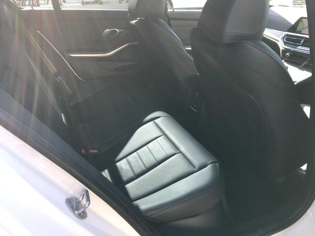 3シリーズ 320dxDriveMスポーツエディションサンライズ 純正ナビアルパインフルセグTV バックカメラ ACC アクティブレーンアシスト LEDレーザーライトオートハイビーム ブラックレザーシート パワーシート シートヒーター ブラインドスポットモニター(18枚目)