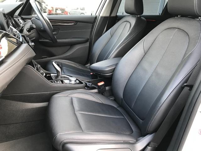 「ＥＳＴＡＶＩＡ」とは　スペイン語で”初舞台”を意味する「ｅｓｔｒｅｎｏ（エストレーノ）」に　英語で”経由”を意味する「ＶＩＡ（ビア）」を加えた造語です。