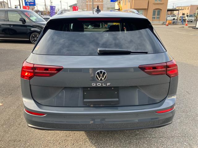 ゴルフヴァリアント ＴＤＩ　アクティブアドバンス　ワンオーナー　純正ナビＴＶ　マトリクスＬＥＤ　デジタルメーター　レーンアシスト　ブラインドスポットＭ　パークアシスト　アダプティブクルコン　前後ソナー　シートヒーター　ヘッドアップディスプレイ（11枚目）