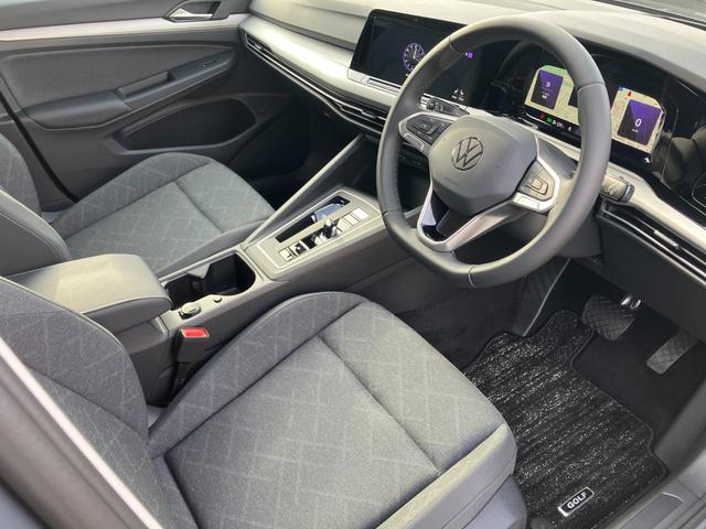 ゴルフヴァリアント ＴＤＩ　アクティブアドバンス　ワンオーナー　純正ナビＴＶ　マトリクスＬＥＤ　デジタルメーター　レーンアシスト　ブラインドスポットＭ　パークアシスト　アダプティブクルコン　前後ソナー　シートヒーター　ヘッドアップディスプレイ（14枚目）