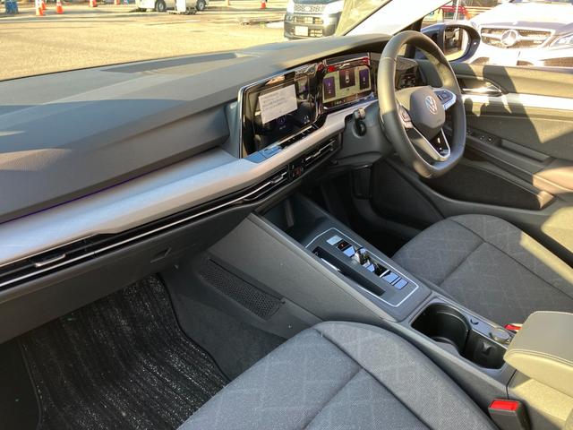 ゴルフヴァリアント ＴＤＩ　アクティブアドバンス　ワンオーナー　純正ナビＴＶ　マトリクスＬＥＤ　デジタルメーター　レーンアシスト　ブラインドスポットＭ　パークアシスト　アダプティブクルコン　前後ソナー　シートヒーター　ヘッドアップディスプレイ（20枚目）