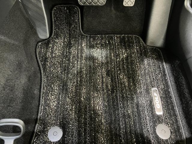 ゴルフヴァリアント ＴＤＩ　アクティブアドバンス　ワンオーナー　純正ナビＴＶ　マトリクスＬＥＤ　デジタルメーター　レーンアシスト　ブラインドスポットＭ　パークアシスト　アダプティブクルコン　前後ソナー　シートヒーター　ヘッドアップディスプレイ（31枚目）