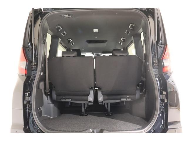 ノア ハイブリッドS-G 4WD フルセグ DVD再生 ミュージックプレイヤー接続可 バックカメラ 衝突被害軽減システム ETC 両側電動スライド LEDヘッドランプ 乗車定員7人 3列シート ワンオーナー(32枚目)