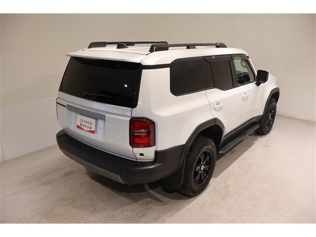 ランドクルーザー２５０ ＶＸ　革シート　サンルーフ　４ＷＤ　フルセグ　ミュージックプレイヤー接続可　バックカメラ　衝突被害軽減システム　ＥＴＣ　ドラレコ　ＬＥＤヘッドランプ　乗車定員７人　３列シート　ワンオーナー（8枚目）