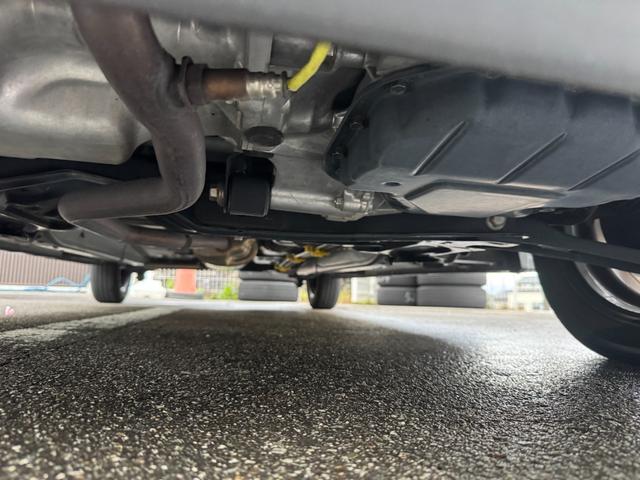 タント カスタムＸ　トップエディションＳＡＩＩＩ　新品タイヤ　ナビ　フルセグ　Ｂｌｕｅｔｏｏｔｈ　バックカメラ　ステアリングスイッチ　両側パワースライドドア　純正アルミ　シートヒーター　アイドリングストップ　スマートアシスト（15枚目）