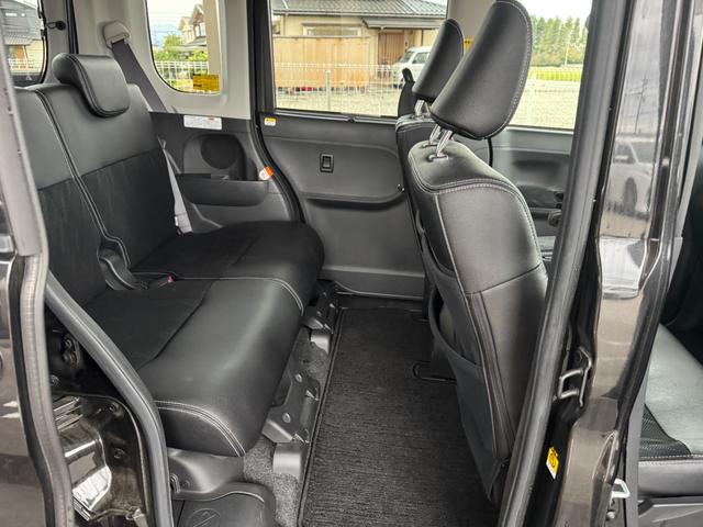 タント カスタムＸ　トップエディションＳＡＩＩＩ　新品タイヤ　ナビ　フルセグ　Ｂｌｕｅｔｏｏｔｈ　バックカメラ　ステアリングスイッチ　両側パワースライドドア　純正アルミ　シートヒーター　アイドリングストップ　スマートアシスト（25枚目）