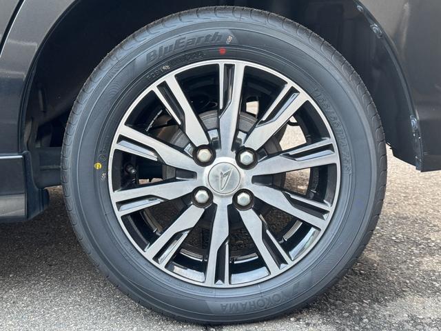 タント カスタムＸ　トップエディションＳＡＩＩＩ　新品タイヤ　ナビ　フルセグ　Ｂｌｕｅｔｏｏｔｈ　バックカメラ　ステアリングスイッチ　両側パワースライドドア　純正アルミ　シートヒーター　アイドリングストップ　スマートアシスト（41枚目）