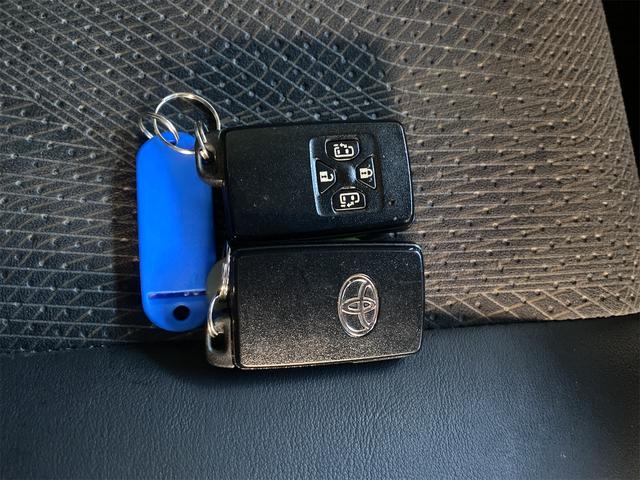 エスティマ アエラス　プレミアム　ドライブレコーダー　ＥＴＣ　バックカメラ　ＴＶ　オートクルーズコントロール　衝突被害軽減システム　両側電動スライドドア　オートマチックハイビーム　オートライト　ＬＥＤヘッドランプ　スマートキー（9枚目）