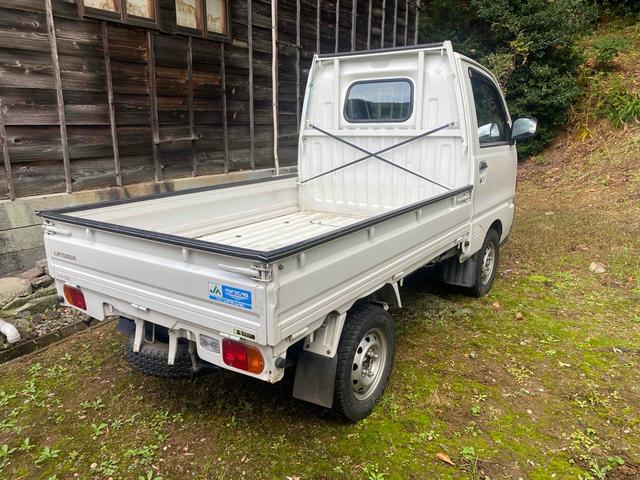 ご覧頂きまして誠に有難うございます！！是非ご来店して頂き、実際にご覧になって頂ければと思います。お客様からのご連絡をスタッフ一同、心よりお待ちしております