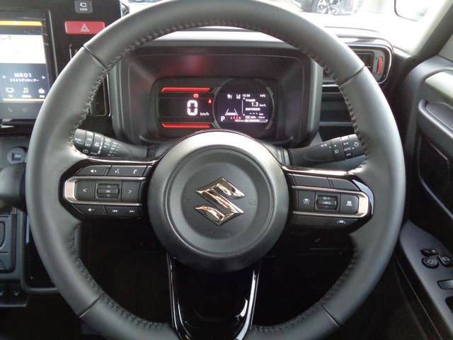 スペーシアギア ハイブリッドＸＺ　９インチナビ／全方位カメラ　両側電動スライドドア　スマートキー　盗難防止システム　バックカメラ　横滑り防止装置　フルフラット　フルセグ　オットマン　衝突安全ボディ　衝突防止システム　ＬＥＤヘッドランプ（12枚目）