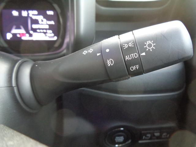 スペーシアギア ハイブリッドＸＺ　９インチナビ／全方位カメラ　両側電動スライドドア　スマートキー　盗難防止システム　バックカメラ　横滑り防止装置　フルフラット　フルセグ　オットマン　衝突安全ボディ　衝突防止システム　ＬＥＤヘッドランプ（15枚目）