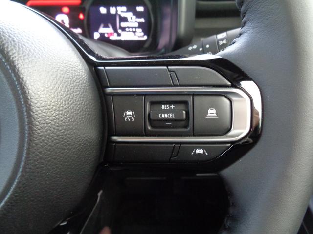 スペーシアギア ハイブリッドＸＺ　９インチナビ／全方位カメラ　両側電動スライドドア　スマートキー　盗難防止システム　バックカメラ　横滑り防止装置　フルフラット　フルセグ　オットマン　衝突安全ボディ　衝突防止システム　ＬＥＤヘッドランプ（18枚目）