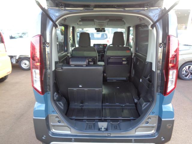 スペーシアギア ハイブリッドＸＺ　９インチナビ／全方位カメラ　両側電動スライドドア　スマートキー　盗難防止システム　バックカメラ　横滑り防止装置　フルフラット　フルセグ　オットマン　衝突安全ボディ　衝突防止システム　ＬＥＤヘッドランプ（32枚目）