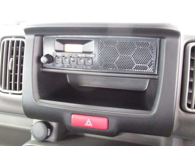 エブリイ PA 4WD/4AT オートライト アイドリングストップ 横滑り防止機能 衝突安全ボディ 4WD 衝突防止システム ABS エアコン パワーステアリング エアバッグ(9枚目)