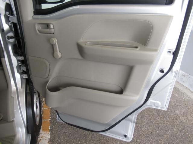 エブリイ PA 4WD/4AT オートライト アイドリングストップ 横滑り防止機能 衝突安全ボディ 4WD 衝突防止システム ABS エアコン パワーステアリング エアバッグ(23枚目)