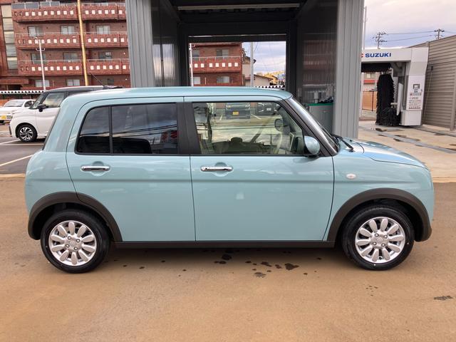 アルトラパン Ｘ　衝突被害軽減ブレーキ　キーレスエントリー　アルミホイール　　ＡＢＳ　エアバッグ　エアコン　パワーステアリング　パワーウィンドウ　プッシュスタート　シートヒーター　アイドリングストップ　横滑り防止機能　衝突安全ボディ（3枚目）