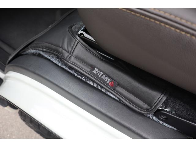 ハイエースバン スーパーＧＬ　５０ＴＨ　アニバーサリーリミテッド　車中泊仕様　ベッドキット　ＦＦヒーター　ユーアイビークルバタフライネット（32枚目）