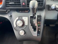 「この車の写真をもっと見たい」「状態が気になる」「この装備はついている？」どんな小さな疑問でもお気軽にお問い合わせください！ 5