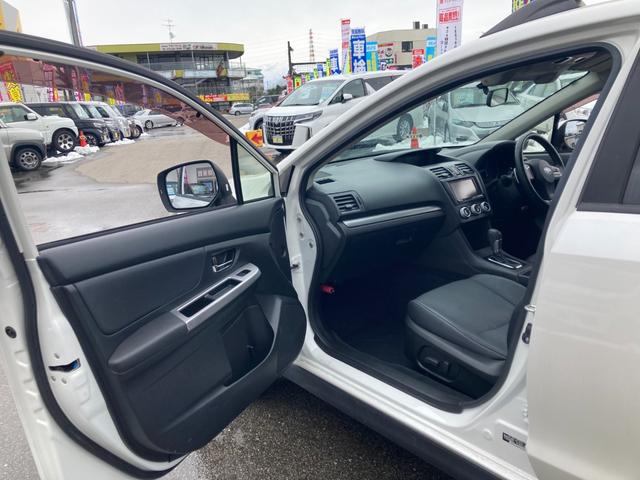 2.0i-L アイサイト 衝突軽減 4WD禁煙車 名古屋仕入 走行41697Km ヒーター付電動黒革シート Blutoothオーディオ対応SDナビ バックカメラ ETC オートライト付HID&フォグ Pシフト レーダークルーズ(20枚目)