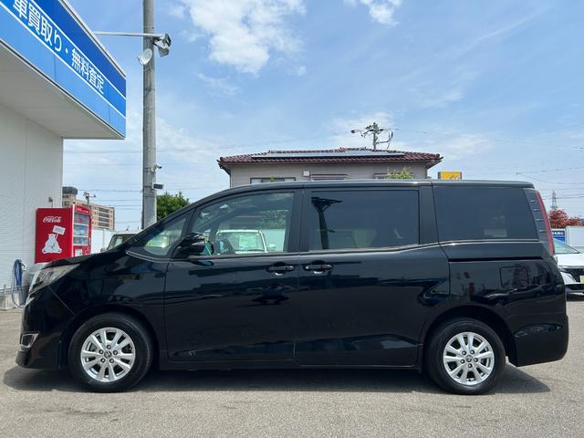 ノア ハイブリッドＧ【後期型】【衝突軽減＆車線逸脱警報】【禁煙】　【純正９型ＳＤナビ／地デジ／ＢＴ接続／バックカメラ】【１２型後席モニター】【ドラレコ】【両側電動ドア】シートヒーター　オートハイビーム付ＬＥＤオートライト　ＥＴＣ２．０　クルコン　後席オートＡ／Ｃ（49枚目）