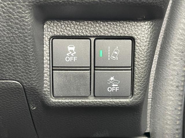 Ｎ－ＢＯＸカスタム Ｇ・Ｌターボホンダセンシング【三重仕入】【衝突軽減】【禁煙】　【車線逸脱警報】【純正８型ＳＤナビ／地デジ／ＢＴ接続／バックカメラ】【追従クルコン】【両側電動ドア】【ＬＥＤオートライト】ヒータ付ハーフレザー　ＥＴＣ　コーナーセンサ－　パドルシフト　オートＡ／Ｃ（6枚目）
