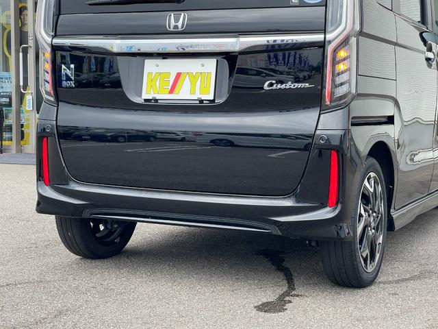 Ｎ－ＢＯＸカスタム Ｇ・Ｌターボホンダセンシング【三重仕入】【衝突軽減】【禁煙】　【車線逸脱警報】【純正８型ＳＤナビ／地デジ／ＢＴ接続／バックカメラ】【追従クルコン】【両側電動ドア】【ＬＥＤオートライト】ヒータ付ハーフレザー　ＥＴＣ　コーナーセンサ－　パドルシフト　オートＡ／Ｃ（9枚目）