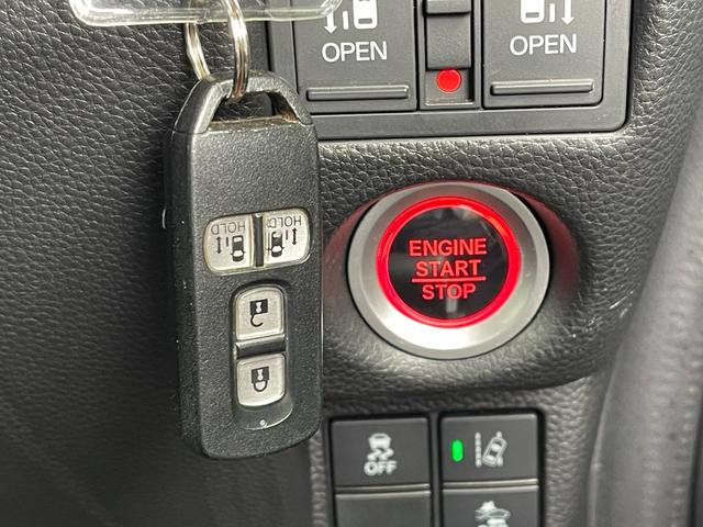 Ｎ－ＢＯＸカスタム Ｇ・Ｌターボホンダセンシング【三重仕入】【衝突軽減】【禁煙】　【車線逸脱警報】【純正８型ＳＤナビ／地デジ／ＢＴ接続／バックカメラ】【追従クルコン】【両側電動ドア】【ＬＥＤオートライト】ヒータ付ハーフレザー　ＥＴＣ　コーナーセンサ－　パドルシフト　オートＡ／Ｃ（28枚目）