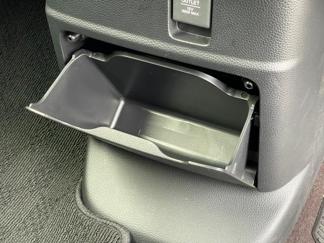 Ｎ－ＢＯＸカスタム Ｇ・Ｌターボホンダセンシング【三重仕入】【衝突軽減】【禁煙】　【車線逸脱警報】【純正８型ＳＤナビ／地デジ／ＢＴ接続／バックカメラ】【追従クルコン】【両側電動ドア】【ＬＥＤオートライト】ヒータ付ハーフレザー　ＥＴＣ　コーナーセンサ－　パドルシフト　オートＡ／Ｃ（37枚目）