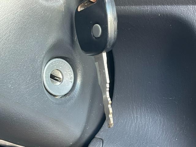 ☆ケーユーのコンセプト☆【１】走行距離５万ｋｍ以下の低走行車＆関東関西方面仕入で下廻りの状態もＧＯＯＤ車メイン【２】他店在庫も一部車両を除き取寄せ陸送費無料【３】全店舗の敷地内に指定・認証工場完備