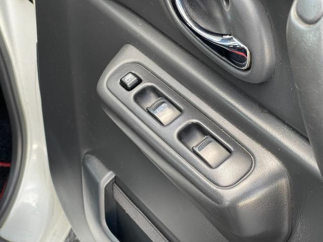 車両は関東方面仕入の低走行・高品質車を厳選して展示しております！店頭にない車種や他店在庫も即日お取り寄せ♪一部車両を除き取寄せ陸送費は無料対応中！お客様にぴったりの１台をご提案させていただきます！！