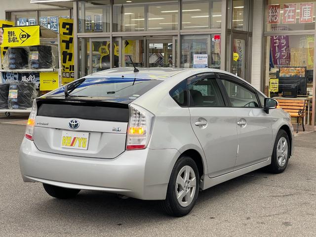 プリウス Ｓ【タイミングチェーン】【スマートキー＆プッシュスタート】　【禁煙車】【純正ＳＤナビ／ワンセグ／ＢＴ接続／ＭＳＶ／バックカメラ】【フォグランプ＆オートライト】【ＥＴＣ】【オートＡ／Ｃ】【電格ミラー】【ミラーウインカー】【取説＆保証書】【スペアキー有】（25枚目）