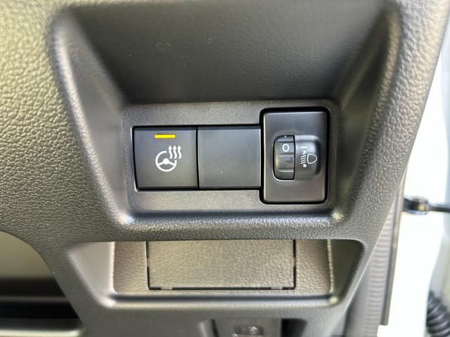 スペーシアカスタム ハイブリッドXSターボ【4WD】【届出済未使用車】衝突軽減 【車線逸脱警報】【純正9型メモリーナビ/地デジ/BT接続/全方位カメラ】【追従クルコン】【両側電動ドア】【LEDオートライト】ヒータ付ハーフレザー 電動パーキング HUD コーナーセンサ- 後席送風機(9枚目)