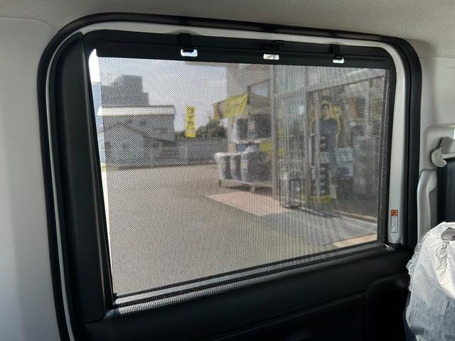 スペーシアカスタム ハイブリッドXSターボ【4WD】【届出済未使用車】衝突軽減 【車線逸脱警報】【純正9型メモリーナビ/地デジ/BT接続/全方位カメラ】【追従クルコン】【両側電動ドア】【LEDオートライト】ヒータ付ハーフレザー 電動パーキング HUD コーナーセンサ- 後席送風機(11枚目)