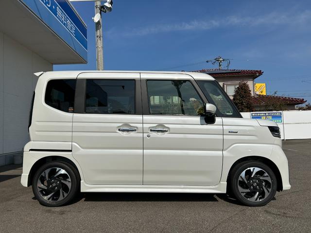スペーシアカスタム ハイブリッドXSターボ【4WD】【届出済未使用車】衝突軽減 【車線逸脱警報】【純正9型メモリーナビ/地デジ/BT接続/全方位カメラ】【追従クルコン】【両側電動ドア】【LEDオートライト】ヒータ付ハーフレザー 電動パーキング HUD コーナーセンサ- 後席送風機(15枚目)