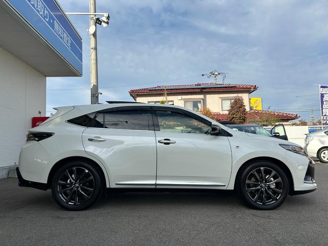 ケーユーでは修復歴の有無を全車に表示。公的機関「（財）日本自動車査定協会」の基準を採用。日本オートオークション協議会「走行距離管理システム」で距離に不正が無いかもチェック済みです。