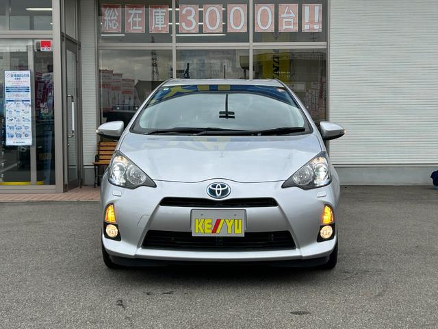 アクア Ｓ【愛媛仕入】【２０２４年製グッドイヤータイヤ】【禁煙車】　【純正ＳＤナビ／ワンセグ／ＢＴ接続】【ＬＥＤオートライト＆フォグ】【ヘッドライトウォッシャー】【ＥＴＣ】【オートエアコン】【スマートキー＆プッシュスタート】盗難防止装置　電格ミラー　ミラーウインカー（10枚目）