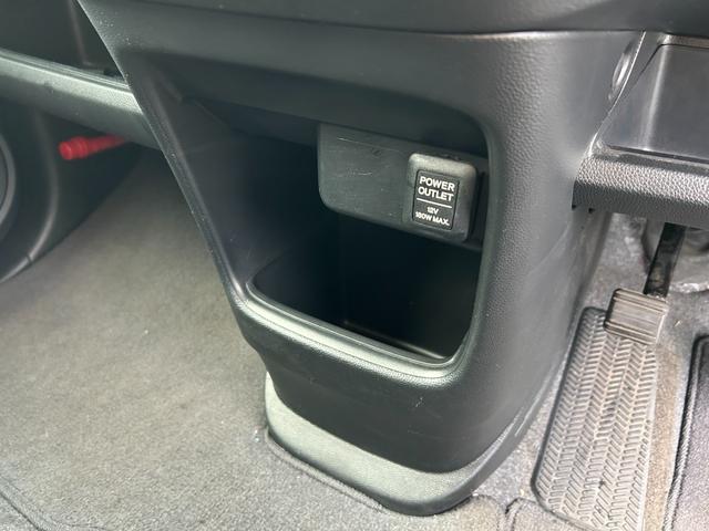 Ｎ－ＯＮＥ プレミアム【あんしんＰＫＧ】【衝突軽減】【純正アルミ】禁煙車　【純正メモリーナビ／地デジ／ＢＴ接続／バックカメラ】【ＨＩＤオートライト】【ＥＴＣ】【アイドリングストップ】スマートキー＆プッシュスタート　オートＡ／Ｃ　ミラーウインカー　電格ミラー　横滑り防止装置（31枚目）