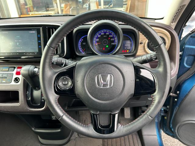 Ｎ－ＯＮＥ プレミアム【あんしんＰＫＧ】【衝突軽減】【純正アルミ】禁煙車　【純正メモリーナビ／地デジ／ＢＴ接続／バックカメラ】【ＨＩＤオートライト】【ＥＴＣ】【アイドリングストップ】スマートキー＆プッシュスタート　オートＡ／Ｃ　ミラーウインカー　電格ミラー　横滑り防止装置（32枚目）