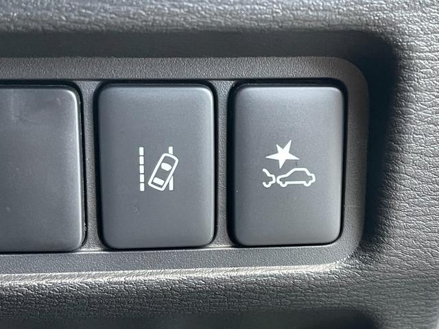 デリカD:5 P【4WD】【静岡仕入】【衝突軽減&車線逸脱警報】【禁煙車】 【アルパイン10インチナビ/地デジ/BT接続/全方位カメラ】【アルパイン製後席モニター】【追従クルコン】【両側電動ドア】【ヒータ付電動シート】LEDオートライト BSM 電動リアゲート ETC(6枚目)